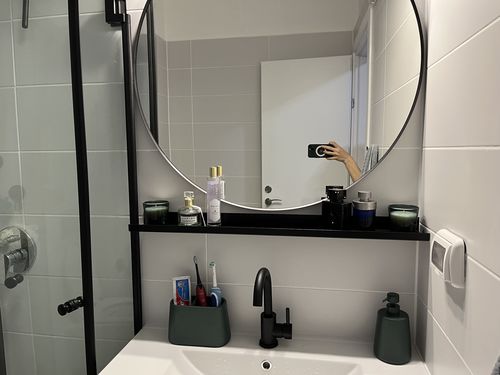 Customer photo review of מדף לאמבטיה ולחדר המקלחת