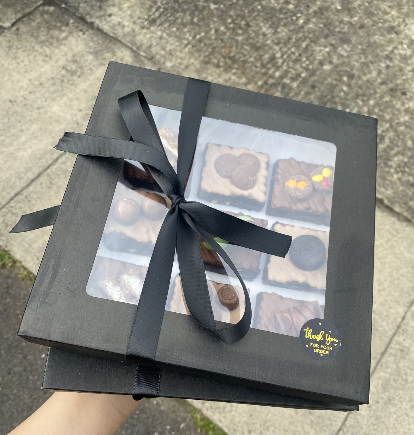 Customer photo review of Premium Cardboard Takeaway Boxes With Cellulose Clear Window Lid