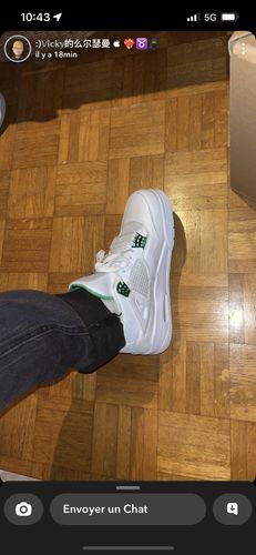 Customer photo review of AIR JORDAN 4 RETRO METALLIC GREEN