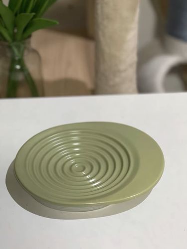 Customer photo review of Michu Premium Ceramic Cat Bowl Set for Discerning Owners
