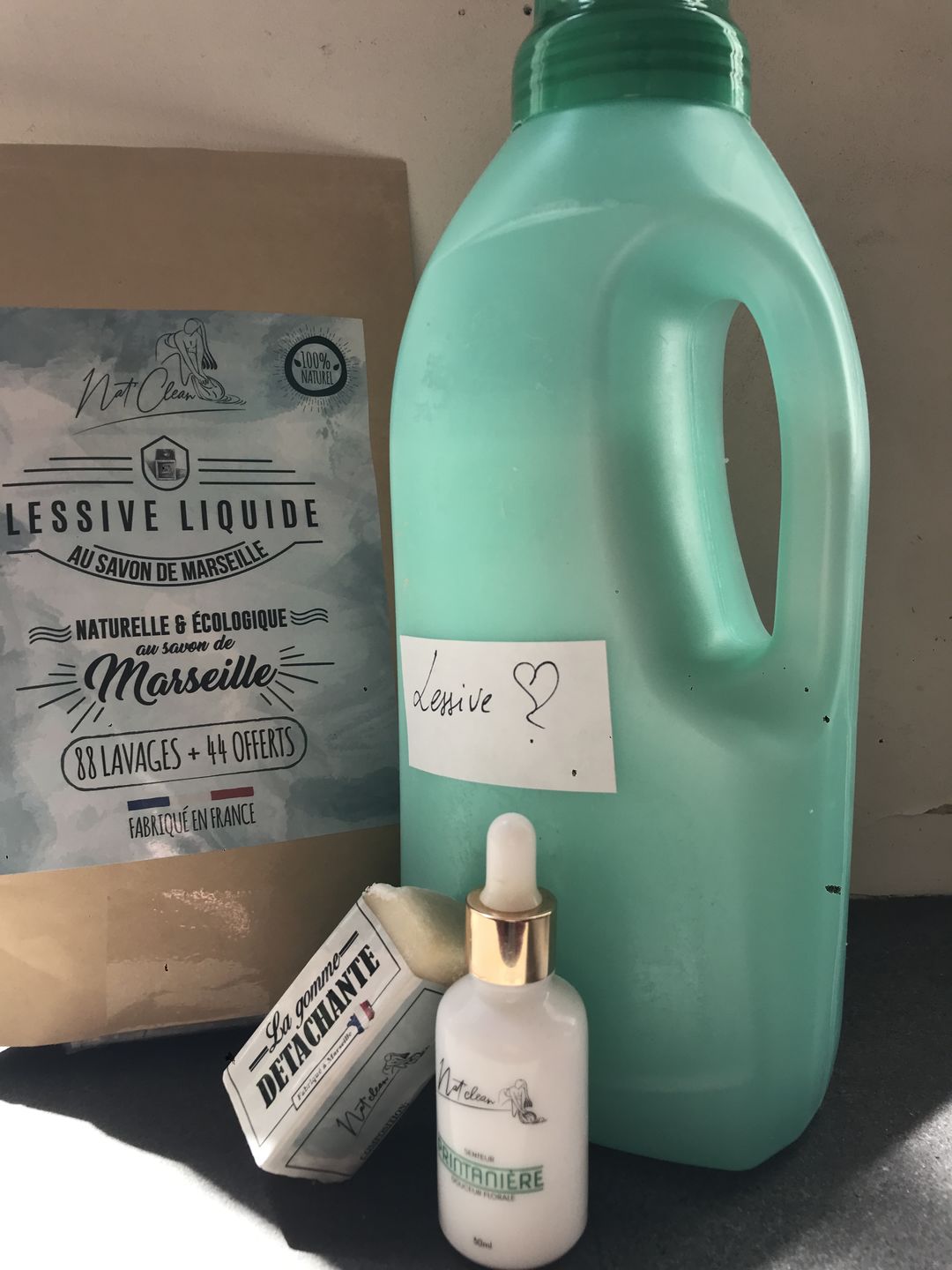 Customer photo review of Pack recharge (soit environ 6 mois) = 132 lavages X2 (= 264 lavages) + 1 gomme détachante
