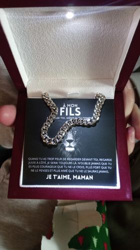 Customer photo review of Chaîne Cubaine - À mon fils - Je t'aime, Maman