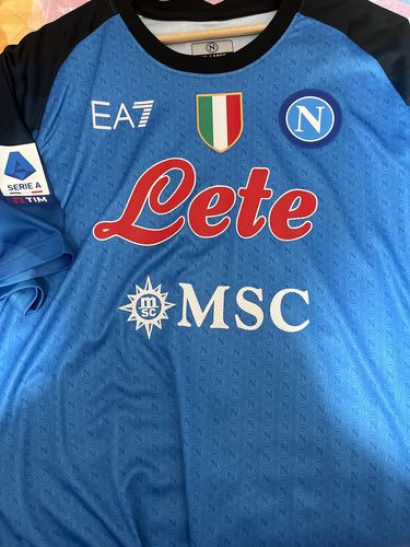 Customer photo review of MAGLIA NAPOLI HOME 2022/23 CON PATCH SCUDETTO, PATCH SERIE A E PATCH UPBIT