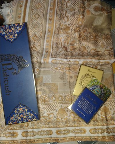 Customer photo review of Pashtush Womens Aztec Jamawar Shawl, Faux Pashmina - Beige