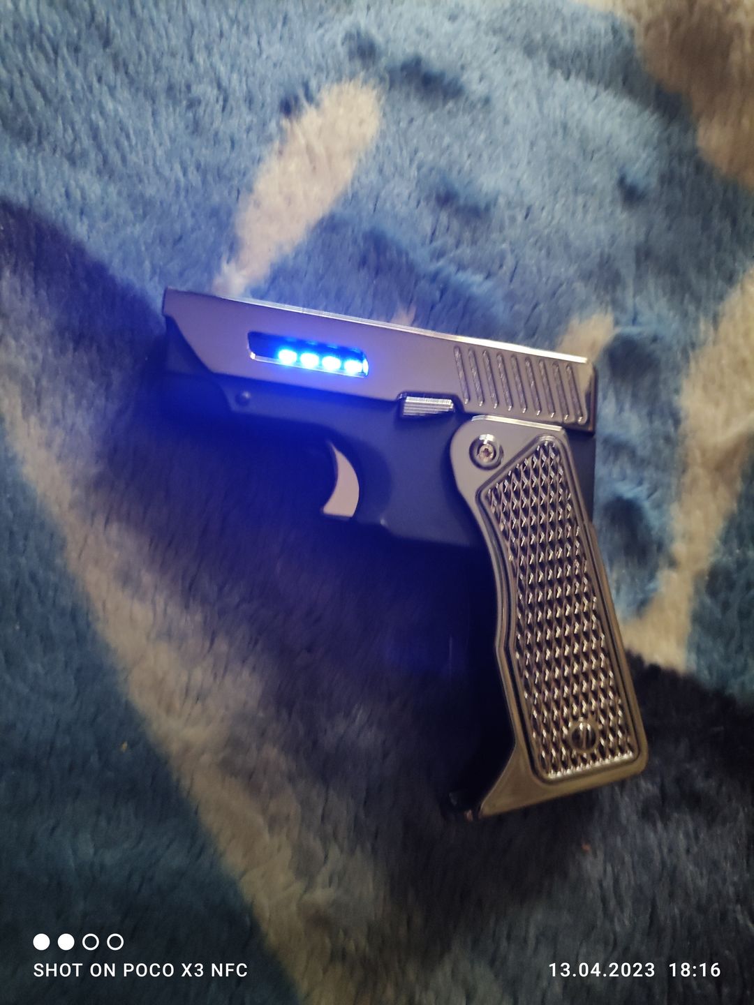 Customer photo review of Stealth Gun Lighter