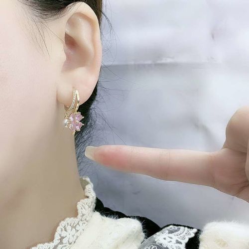 Customer photo review of ⭐Limited Time Offer⭐Only for today⭐：Cawop Germanium Earrings
