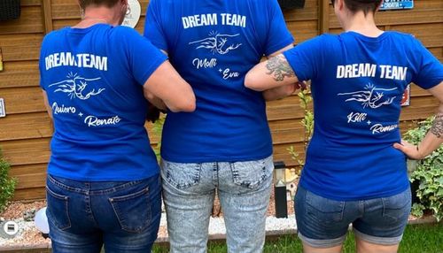 Customer photo review of Team Gassi Fauststoß - Individueller Hoodie Unisex Rückendruck