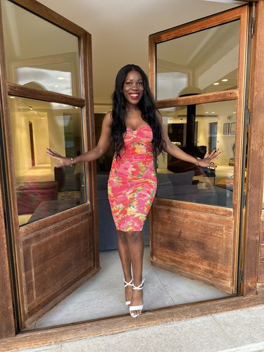 Customer photo review of Perruque V-Part Body Wave Brun Foncé