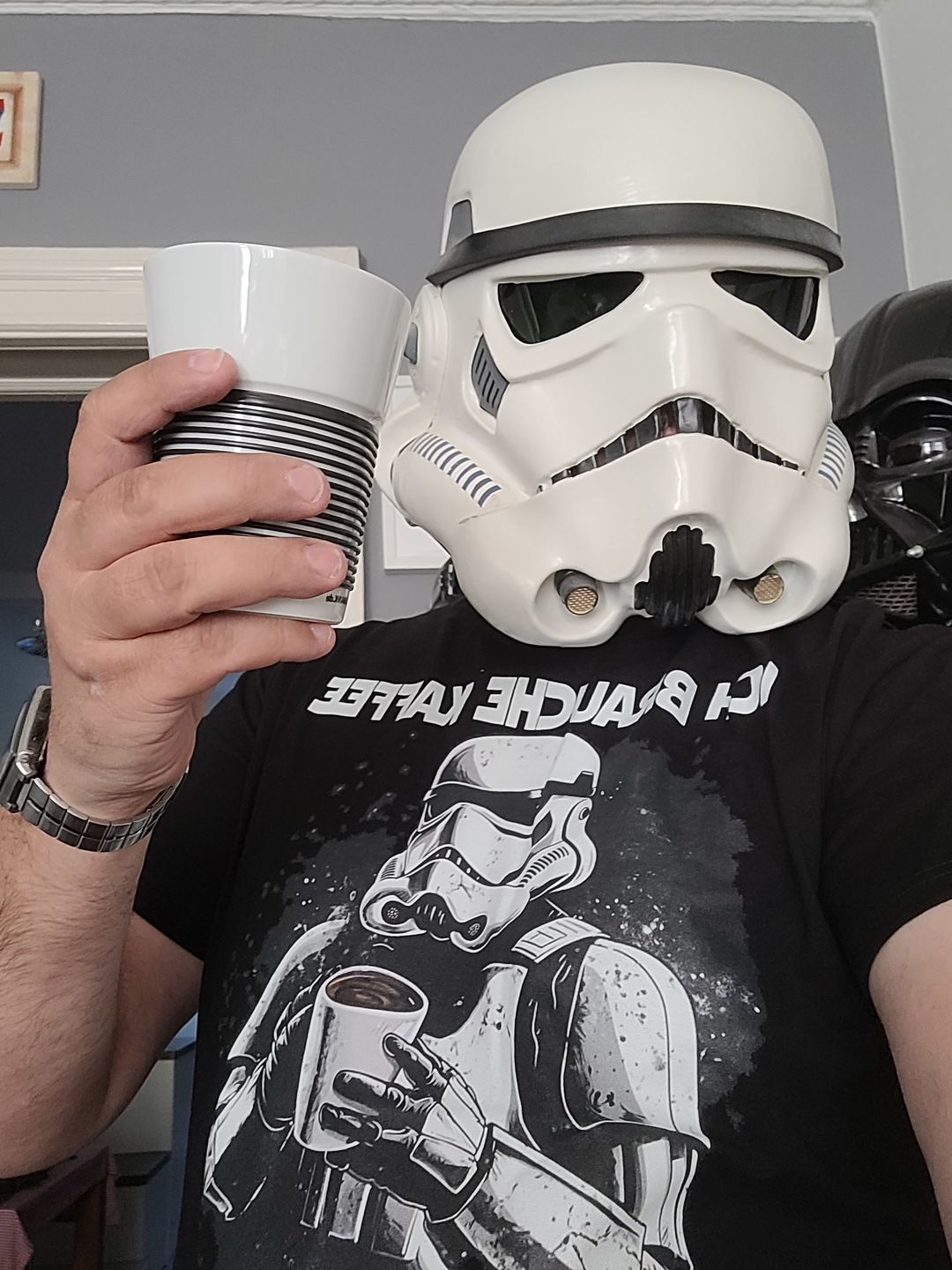 Customer photo review of Ich brauche Kaffee - Stormtrooper - Herren Shirt