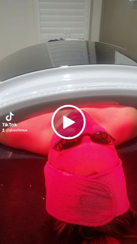 Customer video review of Femvy LED Light Therapy Pod