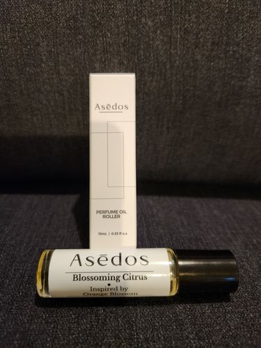 Customer photo review of BLOSSOMING CITRUS PERFUME OIL