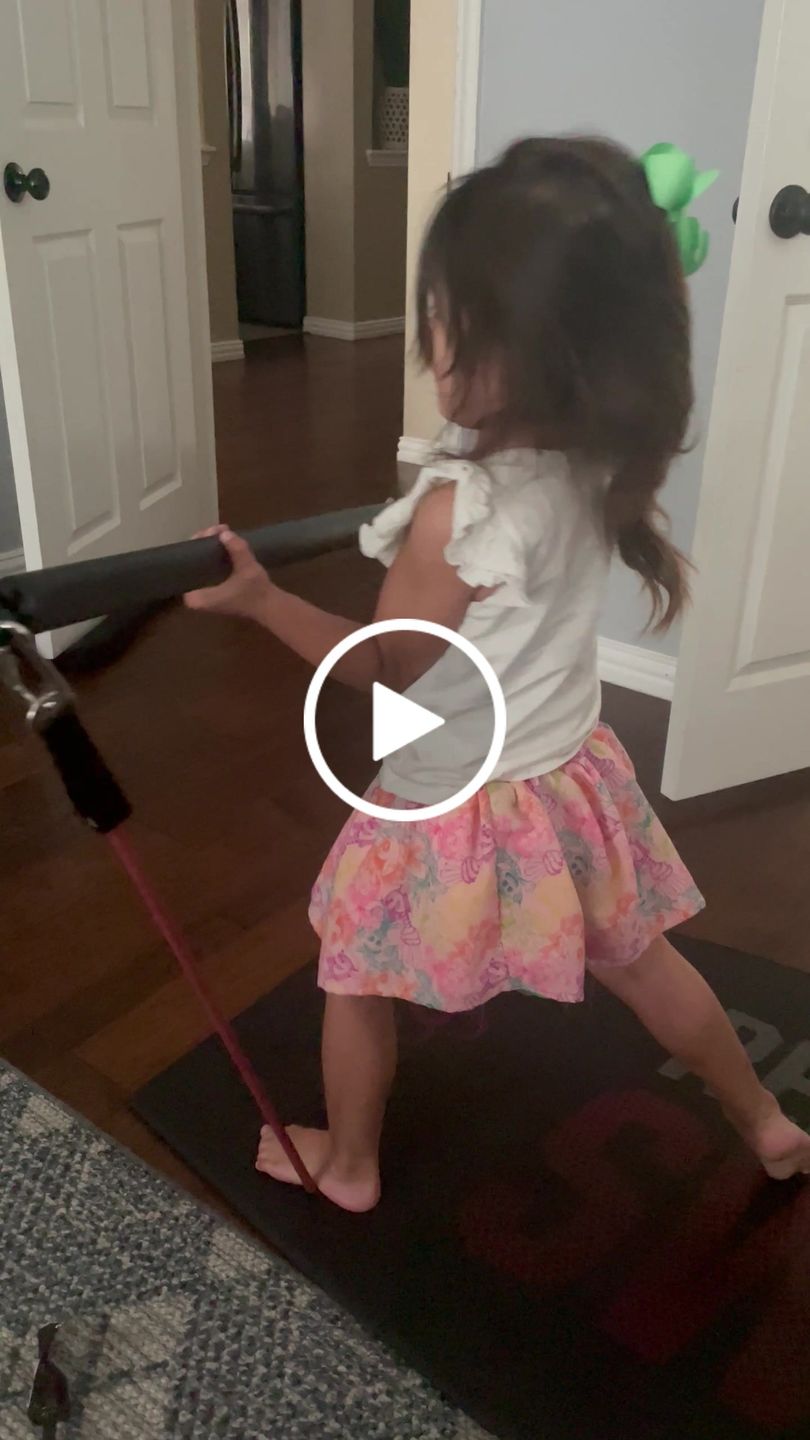Customer video review of Resistance Band Bar