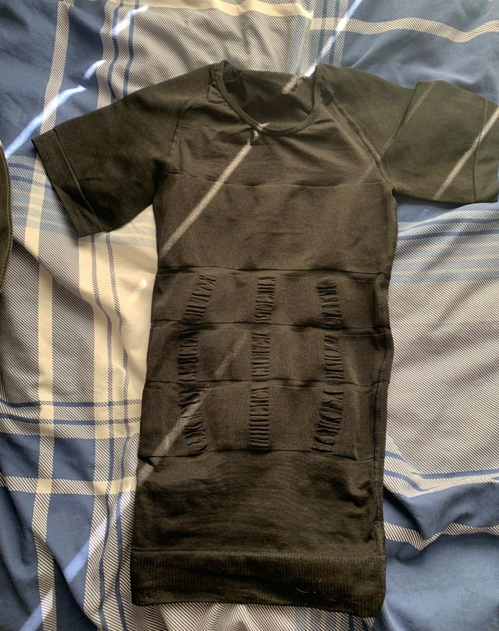 Customer photo review of T-Shirt Correcteur de posture et gainant - Mixte | Sameo