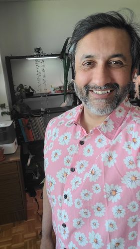 Customer photo review of Men's Pink Floral Daisy Print Tropical Hawaii Cotton Shirt