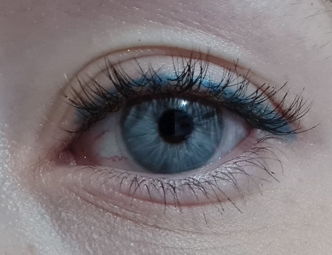 Customer photo review of 2Dadoll arctic grey Contact Lenses(1 pair/6 months)