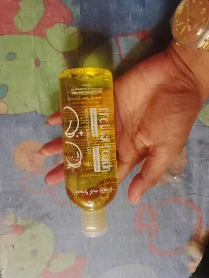 Customer photo review of SUPER TRENDING! AUTHENTIC Pretty Peach Feminine Wash