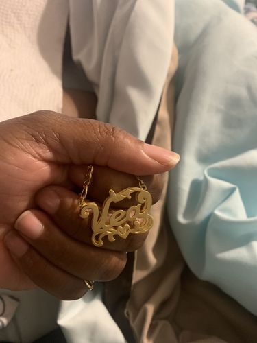 Customer photo review of Kids Double Plated Name Necklace with Figaro Chain