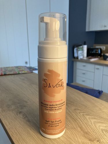 Customer photo review of Mousse autobronzante