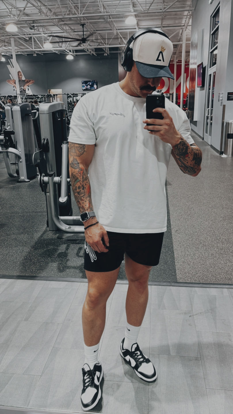 Customer photo review of 414 Signature Tees