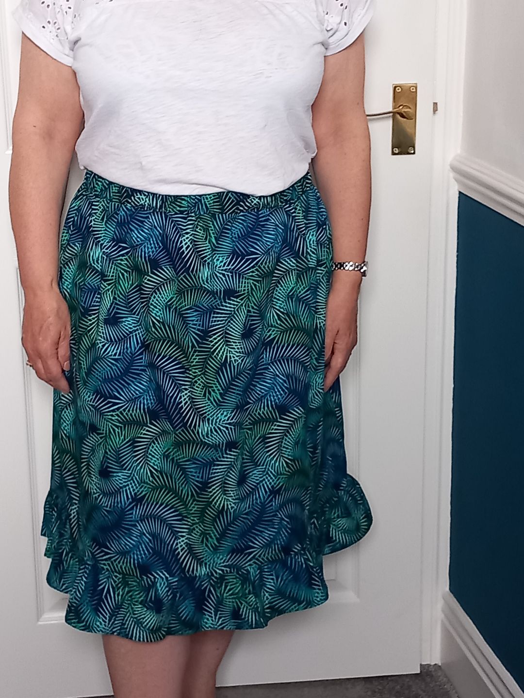 Customer photo review of Tropical Fern Leaves Rose & Hubble Cotton Poplin Fabric