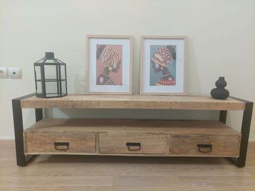 Customer photo review of Industrial Έπιπλο Τηλεόρασης Βάση TV Μασίφ Ξύλο Έπιπλο Στερεοφωνικού 150 εκ. μήκος 1247906