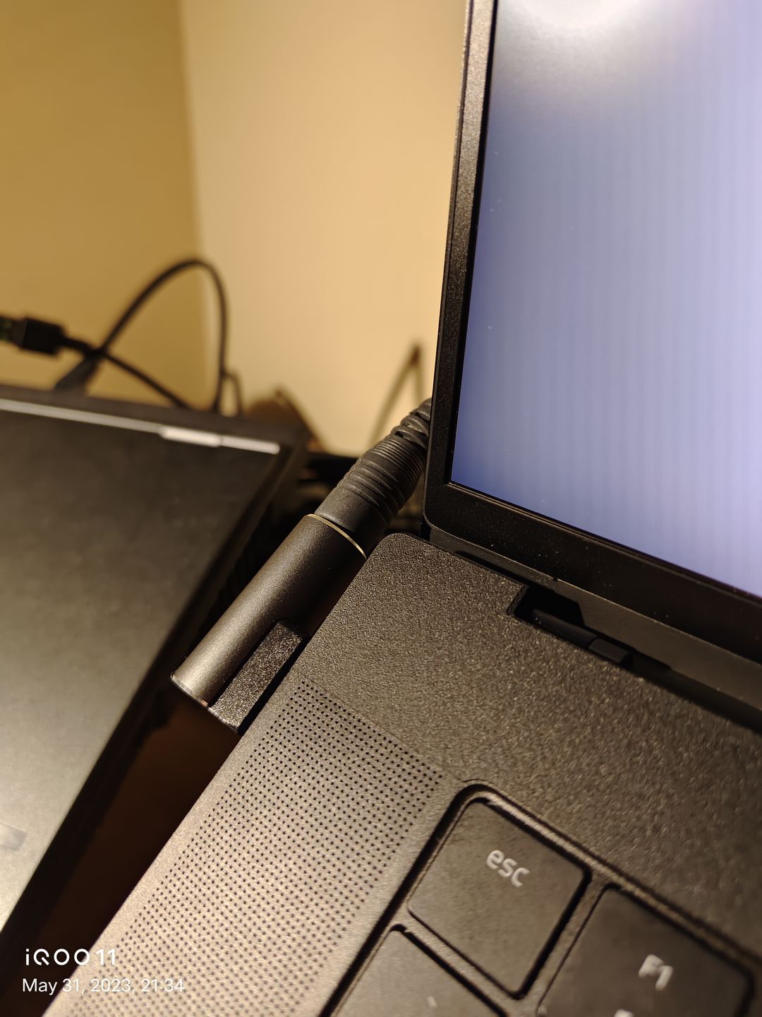 Customer photo review of 330W DC to Razer Blade Converter