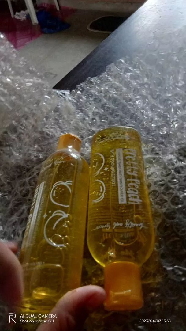 Customer photo review of SUPER TRENDING! AUTHENTIC Pretty Peach Feminine Wash
