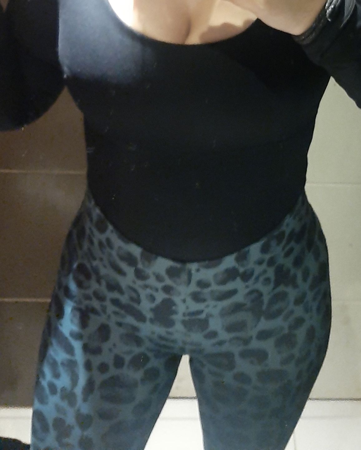 Customer photo review of BODY REDUCTOR ESCOTE REDONDO