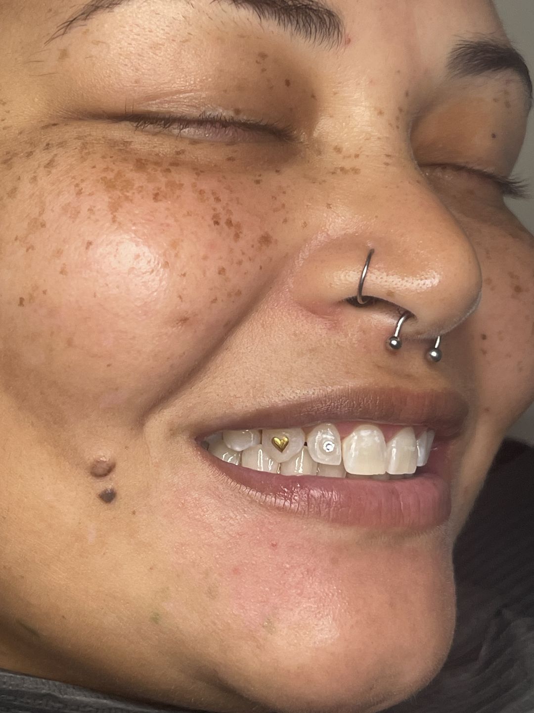 Customer photo review of Large Heart 24-karat gold