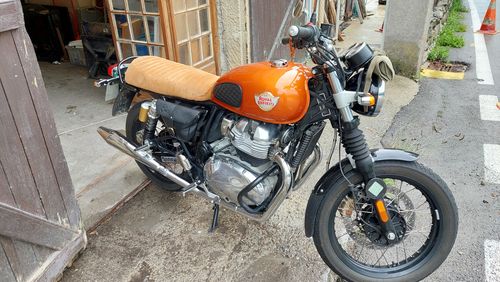 Customer photo review of Sacoche latérale cuir Noir pour Royal Enfield
