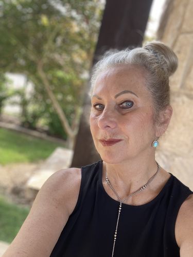 Customer photo review of Navajo Made Sterling Silver Graduated Pearl Lariat Necklace