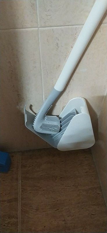 Customer photo review of TriAngle - Brosse de toilettes Ultra-efficace (+Support Offert)