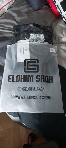 Customer photo review of Sukuna - Acid Wash Hoodie