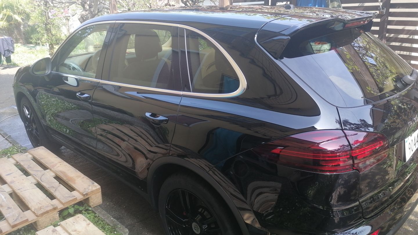 Customer photo review of INNOVACAR W1 QUICK DETAILER: A Fast-Acting Car Cleaner, Polish, and Protector