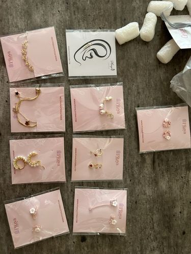Customer photo review of Aretes Flores de Primavera