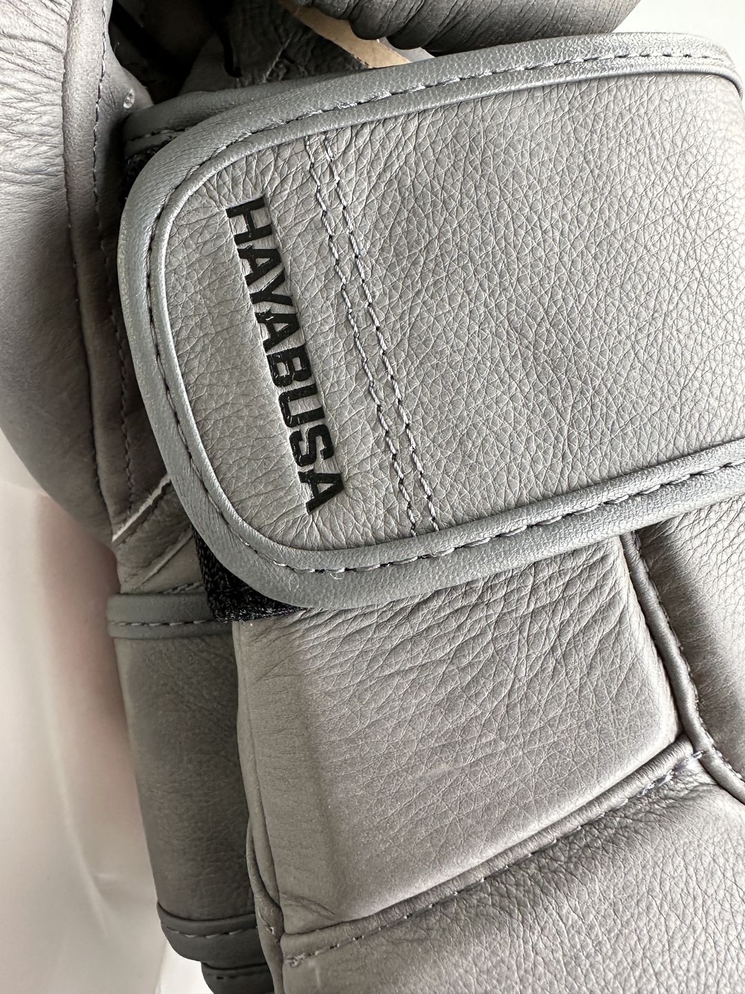 Customer photo review of Hayabusa Bokshandschoenen T3 LX - Grijs