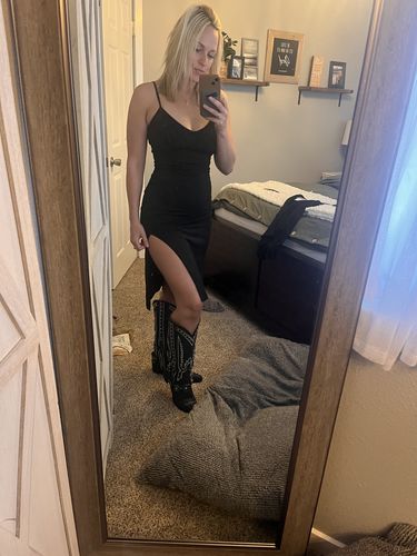 Customer photo review of Pretty Sleeveless Slit Midi Dress