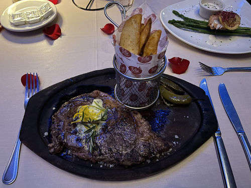 Customer photo review of Cena Romántica