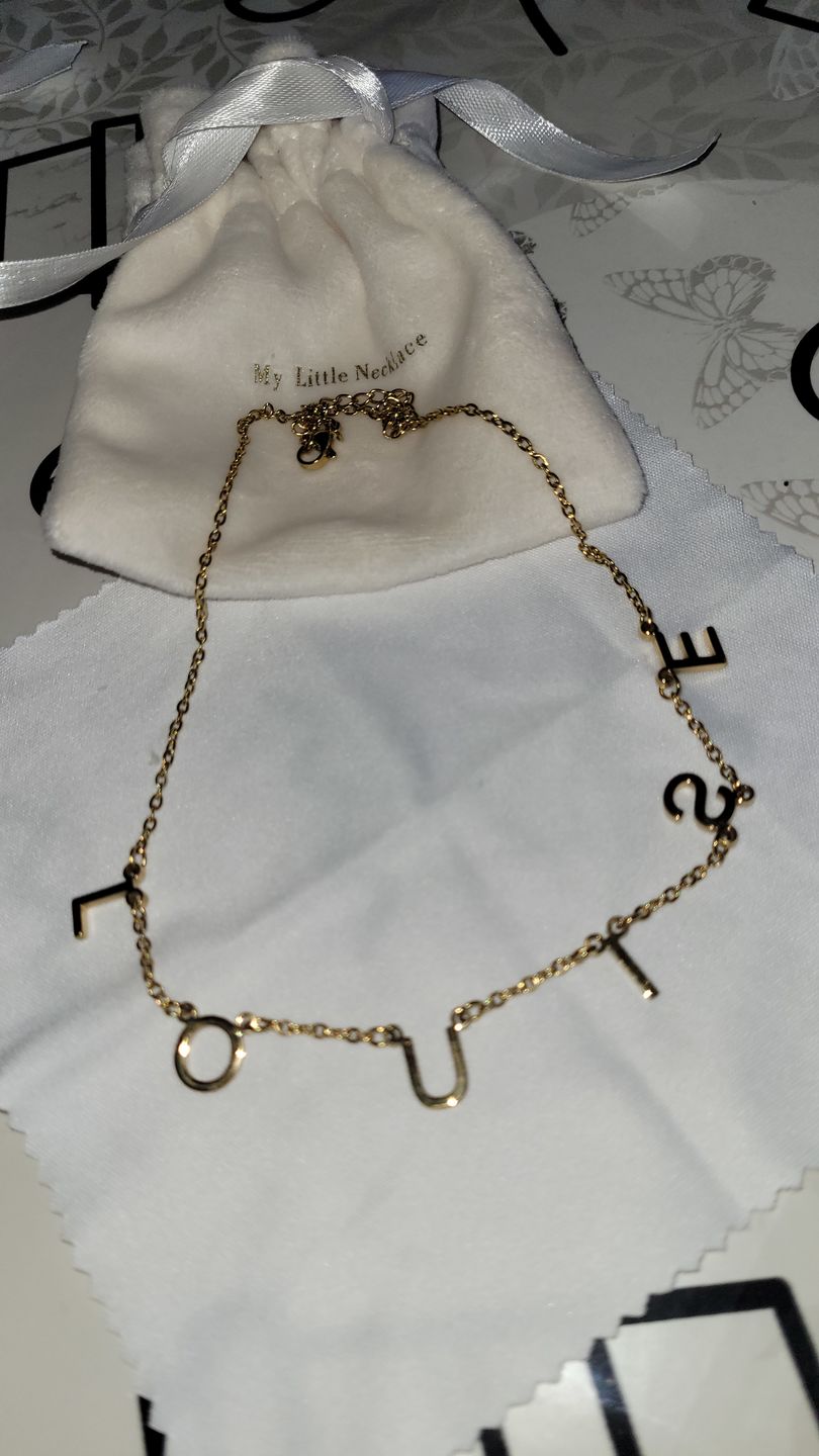 Customer photo review of Collier Choker Initiales