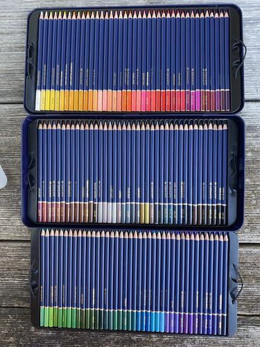 Customer photo review of 120 Teiliges Castle Gold Buntstift Set In Display Dose