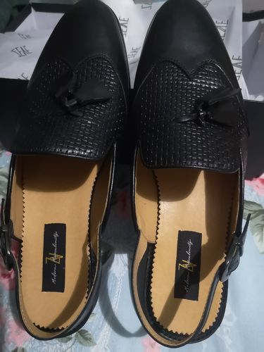 Customer photo review of Mules Wingtip Slingback Strap - Black Woven Leather With Tassel
