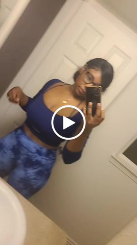 Customer video review of Genesis Ribbed Crop Top