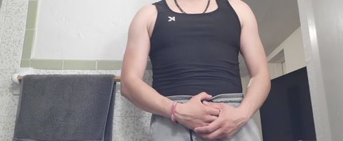 Customer photo review of Men's Heat-Trapping Sweat Vest