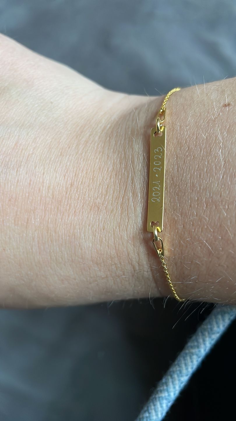 Customer photo review of Armband mit Gravur länglich