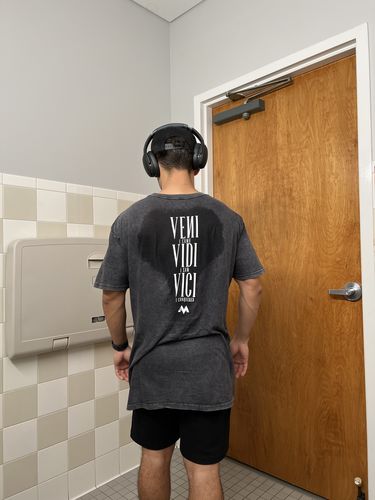 Customer photo review of Veni Vidi Vici -  VINTAGE TEE