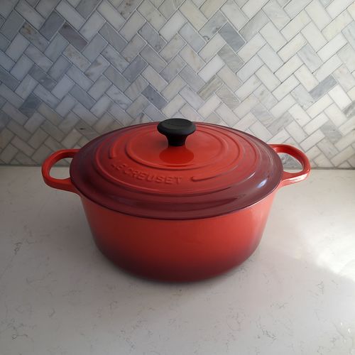 Customer photo review of Le Creuset Signature Cast Iron 8.5 QT (8.1L) Round French Oven
