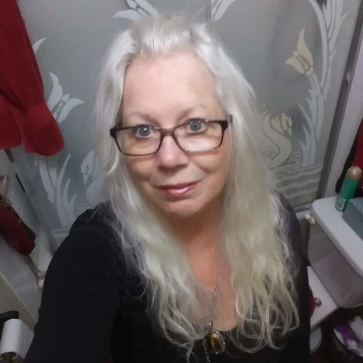 Customer photo review of Black Amber and Lavender Body Spray