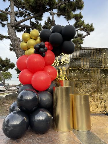 Customer photo review of Light Gold Shimmer Wall Panels – Easy Setup Wedding/Event/Theme Party Decorations