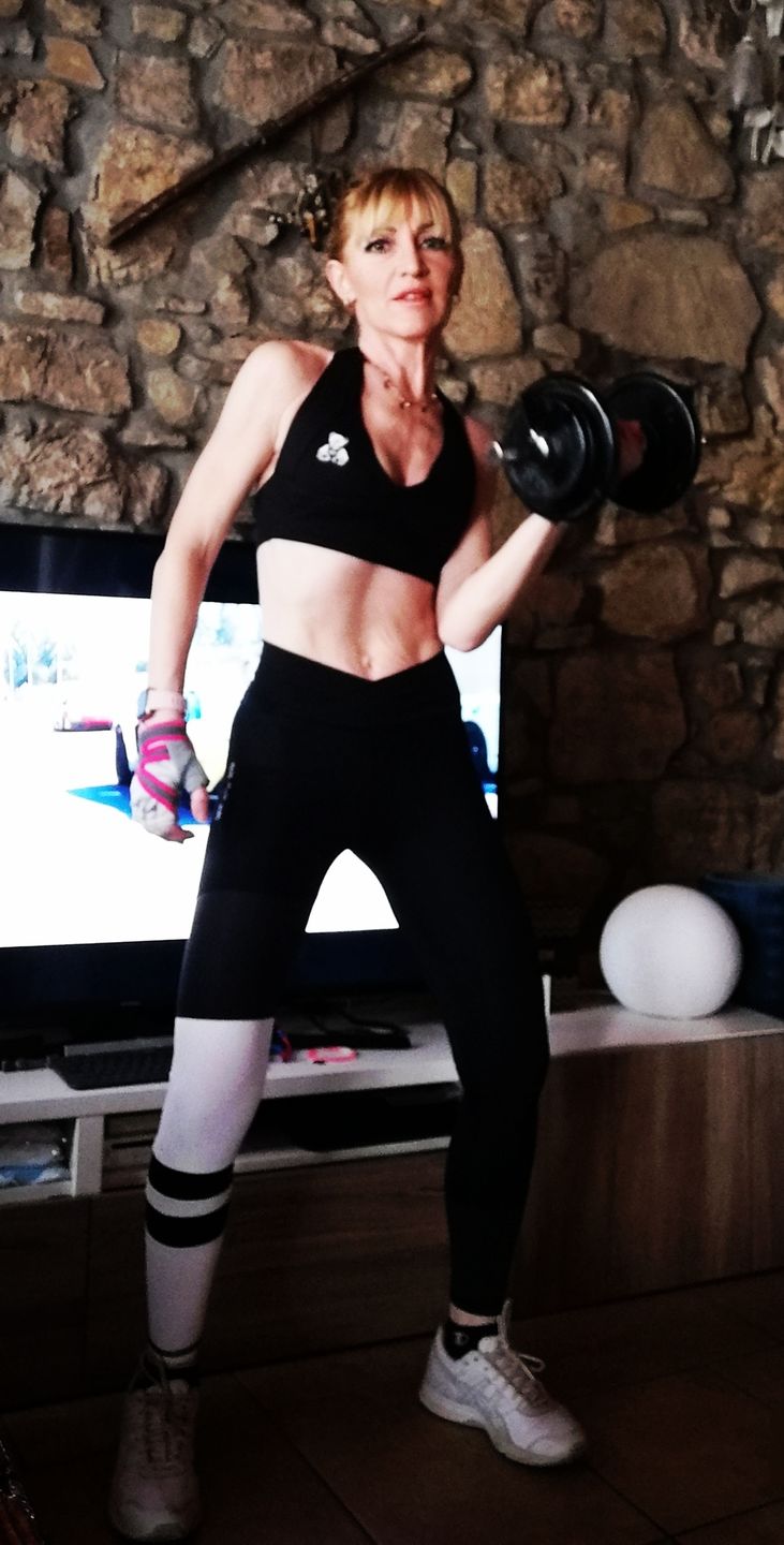 Customer photo review of TOP INTENSE BLACK