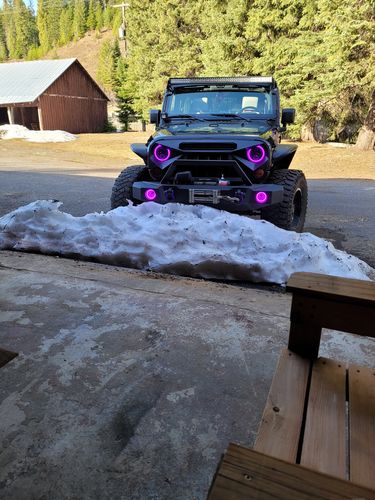 Customer photo review of Gladiator Grille w/ LED Off-Road Lights for 07-18 Jeep Wrangler JK